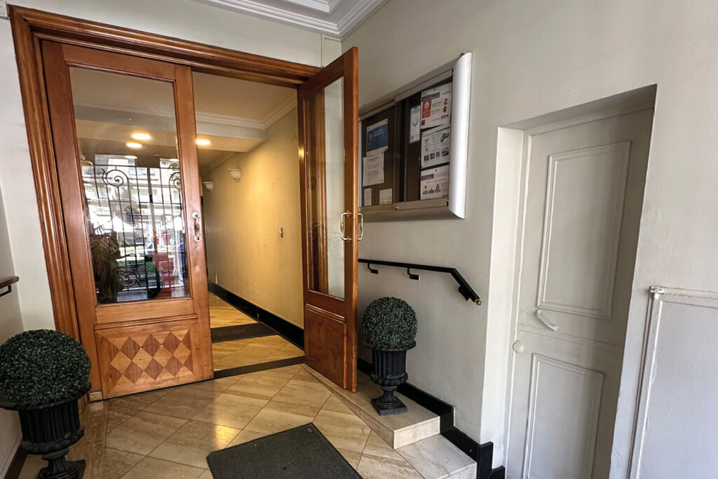 Oficina en arriendo en Paseo Bulnes, Santiago