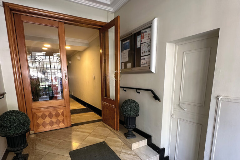 Oficina en arriendo en Paseo Bulnes, Santiago